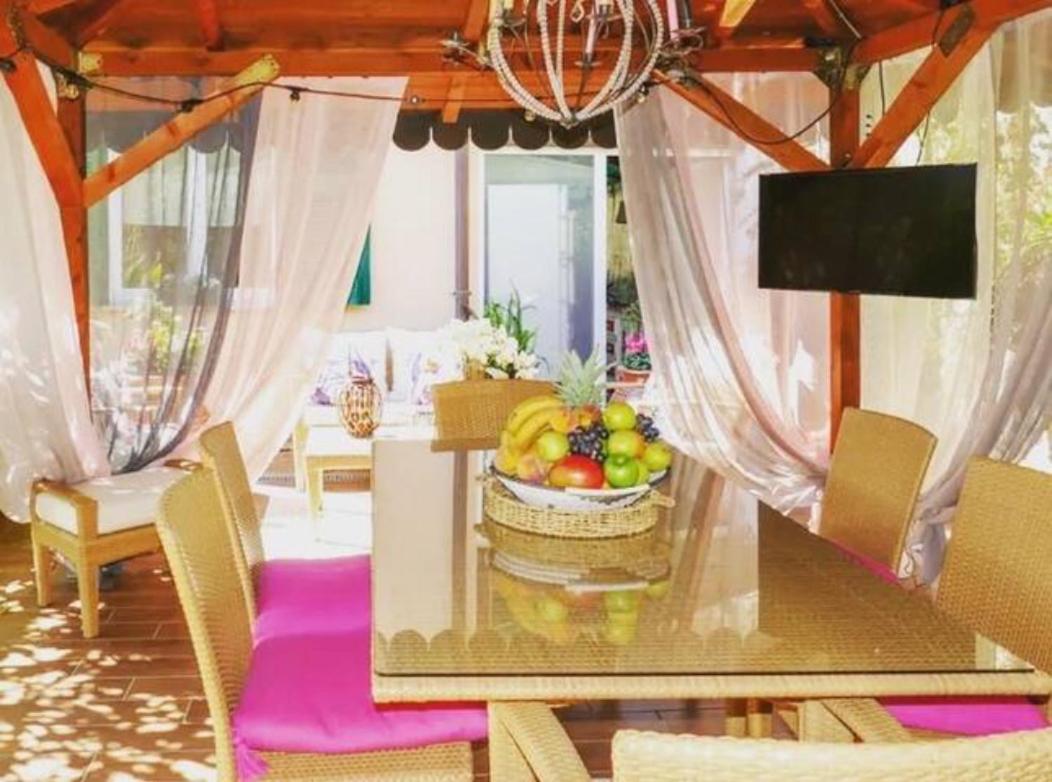 فيلا Bevera في Casa Perfetta Per Grandi Famiglie, Con Jacuzzi المظهر الخارجي الصورة