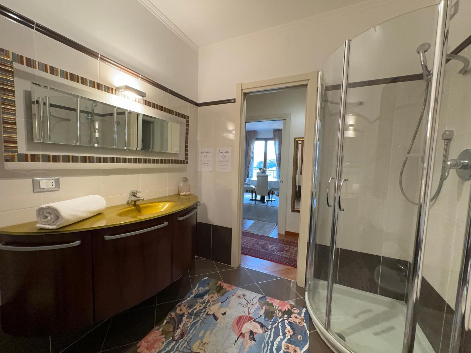 فيلا Bevera في Casa Perfetta Per Grandi Famiglie, Con Jacuzzi المظهر الخارجي الصورة